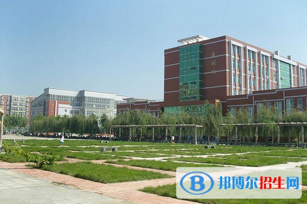 西安藍(lán)天科技學(xué)校2022年學(xué)費，收費多少