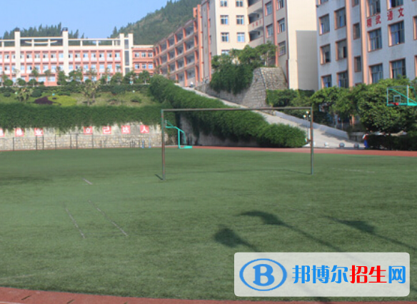 鳳慶縣職業(yè)高級(jí)中學(xué)2022年招生簡章