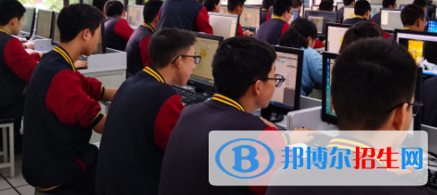 成都2022年計算機學(xué)校學(xué)什么好有前途