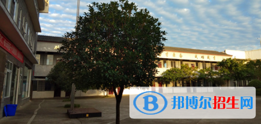 成都莊園機電職業(yè)技術學校2022年宿舍條件