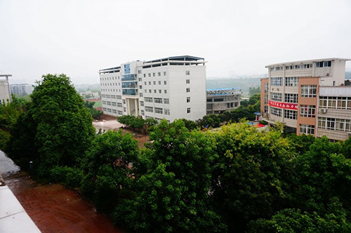 廣安職業(yè)技術(shù)學(xué)院怎么樣、好不好