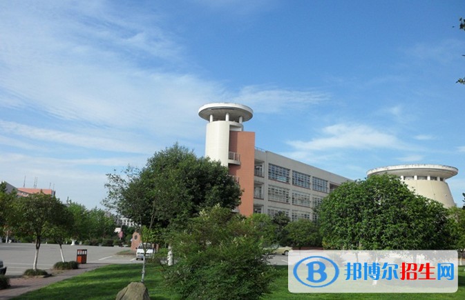 四川省丹棱職業(yè)高級中學校2022年學費、收費多少 