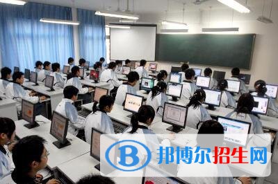 河北2022年初中生能學(xué)計算機學(xué)校嗎