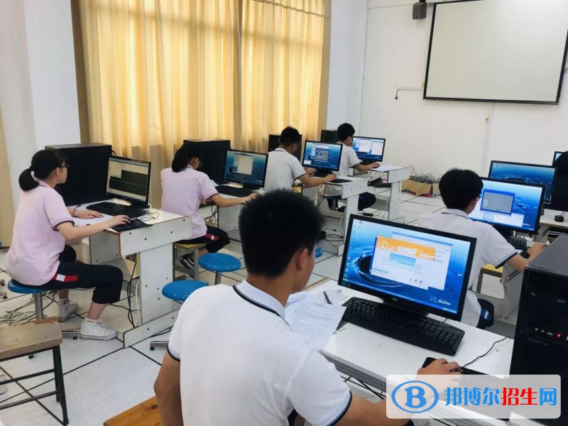 河北2022年初中生可以去計算機學(xué)校嗎