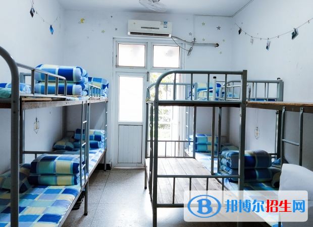 重慶酉陽民族師范學(xué)校2022年宿舍條件