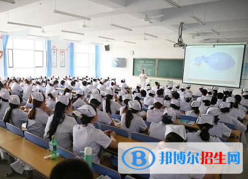 達(dá)州財(cái)貿(mào)學(xué)校2022年報(bào)名條件、招生要求、招生對(duì)象