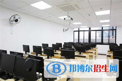 河北2022年計(jì)算機(jī)學(xué)校讀幾年