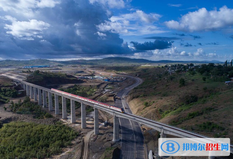 河北2022年鐵路學(xué)校和幼師哪個(gè)好