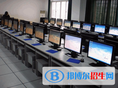 河北2022年女生上什么計算機學(xué)校好