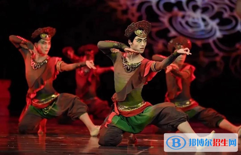 甘肅藝術(shù)學(xué)校2022年招生錄取分數(shù)線