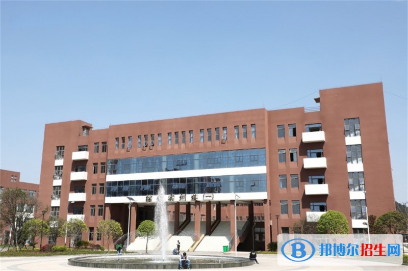 威遠(yuǎn)縣職業(yè)技術(shù)學(xué)校2022年招生簡章