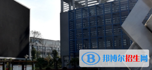 成都2022年設有汽修學校的公辦大專學校