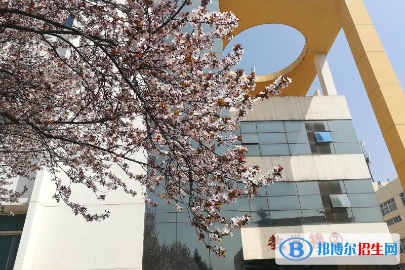 昆明衛(wèi)生學(xué)校2022年學(xué)費(fèi)、收費(fèi)多少