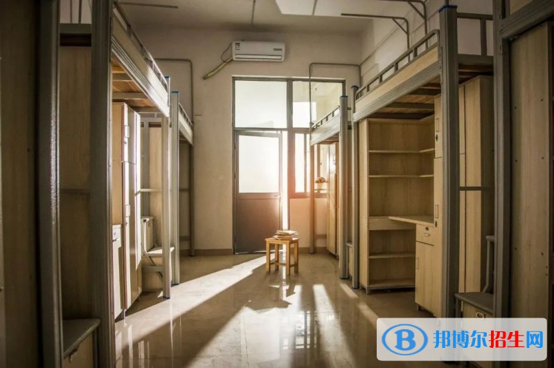 中鐵二十局集團(tuán)有限公司技工學(xué)校2022年宿舍條件怎么樣