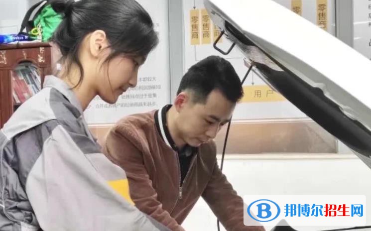 甘肅2022年適合女生的汽修學校專業(yè)