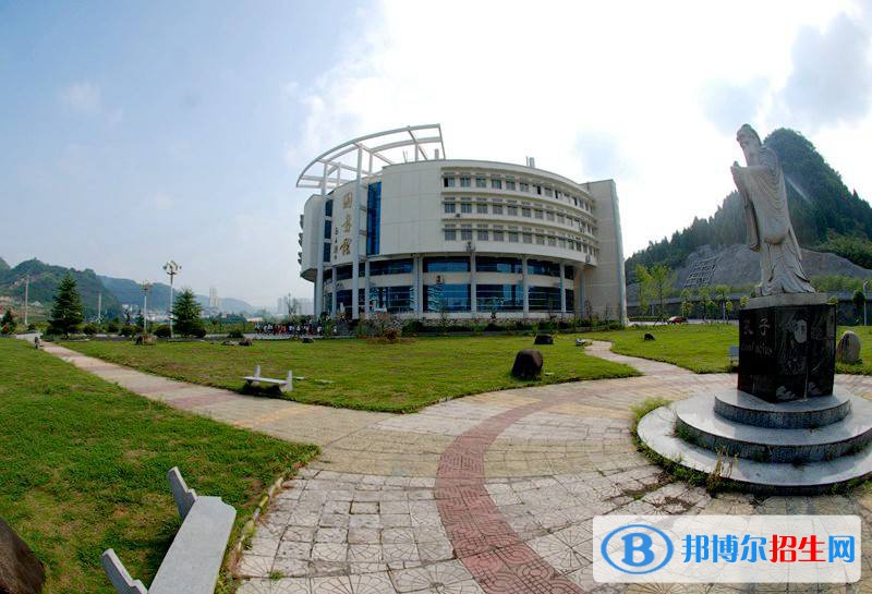 src=http://www.suliaoposuiji.cn/skin/zhaosheng/image/nopic.gif