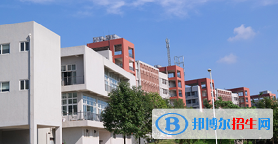 成都工業(yè)職業(yè)技術(shù)學(xué)校2022年宿舍條件