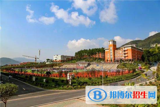 src=http://www.suliaoposuiji.cn/skin/zhaosheng/image/nopic.gif