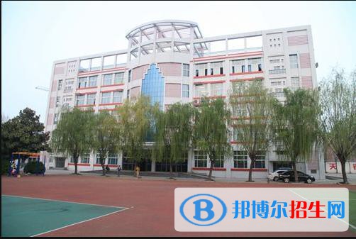 昆明市林業(yè)技工學校2022年報名條件、招生要求、招生對象