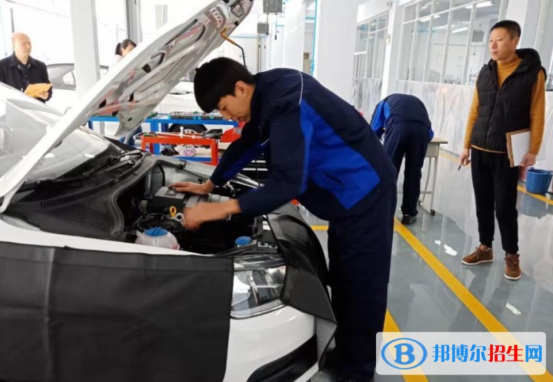 蘭州2022年大專汽修學校有哪些