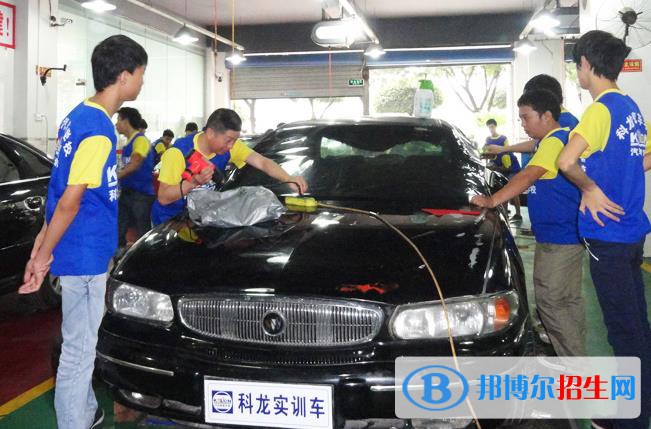 玉溪工業(yè)財貿(mào)學(xué)校2022年有哪些專業(yè)