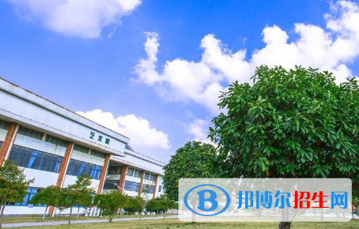 鎮(zhèn)雄縣職業(yè)高級中學2022年招生辦聯(lián)系電話