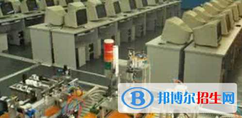 四川省工業(yè)設備安裝技工學校2022年學費、收費多少