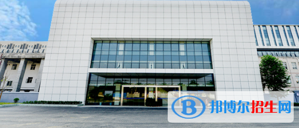 成都交通高級技工學校2022年招生簡章