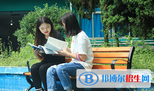 貴陽航洋動(dòng)漫職業(yè)學(xué)校2022年招生辦聯(lián)系電話