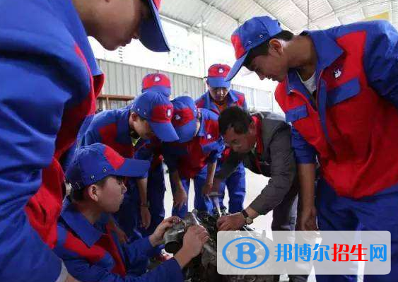 貴州2022年初中生能讀什么電子商務(wù)學(xué)校
