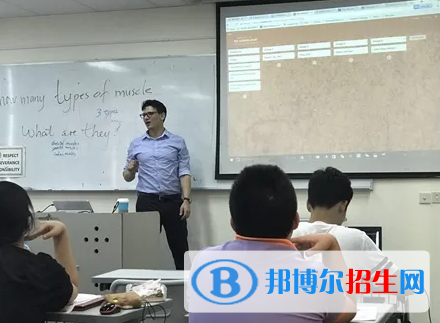  美中美育美國(guó)高中怎么樣