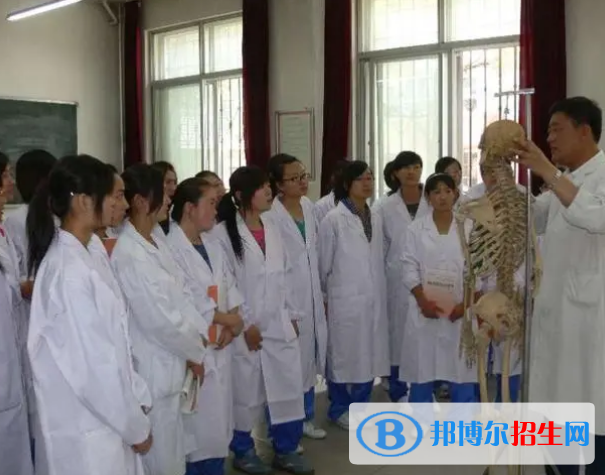 通化市衛(wèi)生學(xué)校2022年有哪些專業(yè)