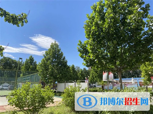 北京市昌平衛(wèi)生學(xué)校2022年招生辦聯(lián)系電話