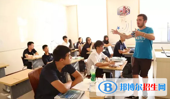浙江常春藤國際高中2022年學費標準