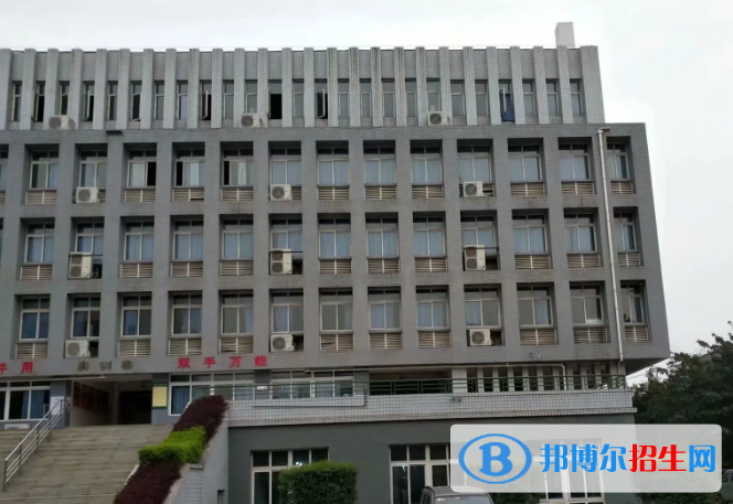 重慶2022年讀中專(zhuān)好還是建筑學(xué)校
