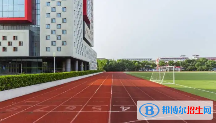 北京新亞中學(xué)國際部高中2023年入學(xué)條件