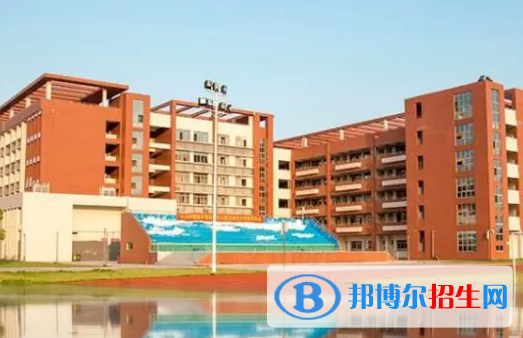京西國際學(xué)校初中部怎么樣