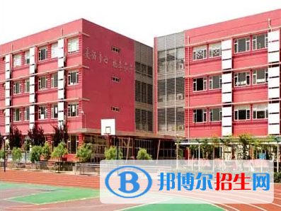 北京中關(guān)村外國語學校初中部怎么樣
