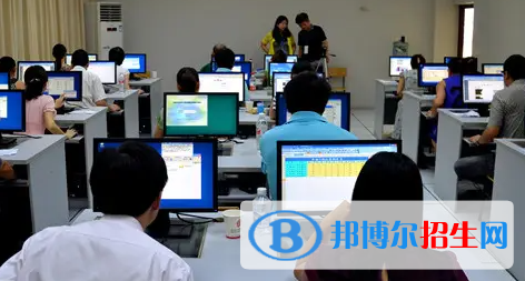 廣西2023年計(jì)算機(jī)學(xué)校專業(yè)哪個(gè)好