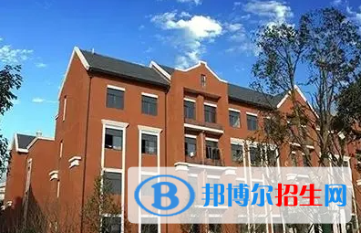 武漢海淀外國(guó)語(yǔ)實(shí)驗(yàn)學(xué)校2023年課程體系2