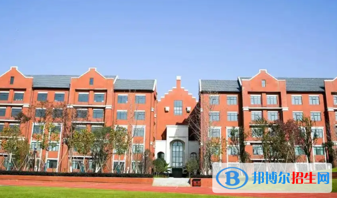 武漢澳洲國(guó)際學(xué)校2023年報(bào)名時(shí)間