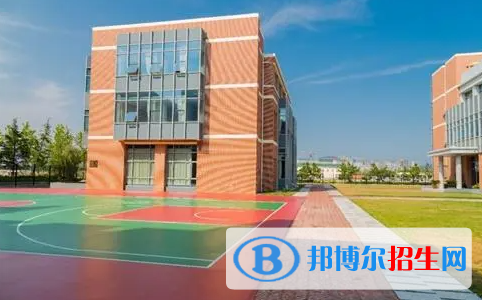 武漢澳洲國(guó)際學(xué)?？孔V嗎