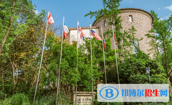 成都麓山國際光亞學(xué)校初中部2023年錄取分數(shù)線2