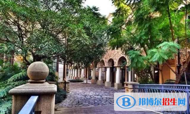 成都麓山國際光亞學校初中部怎么樣