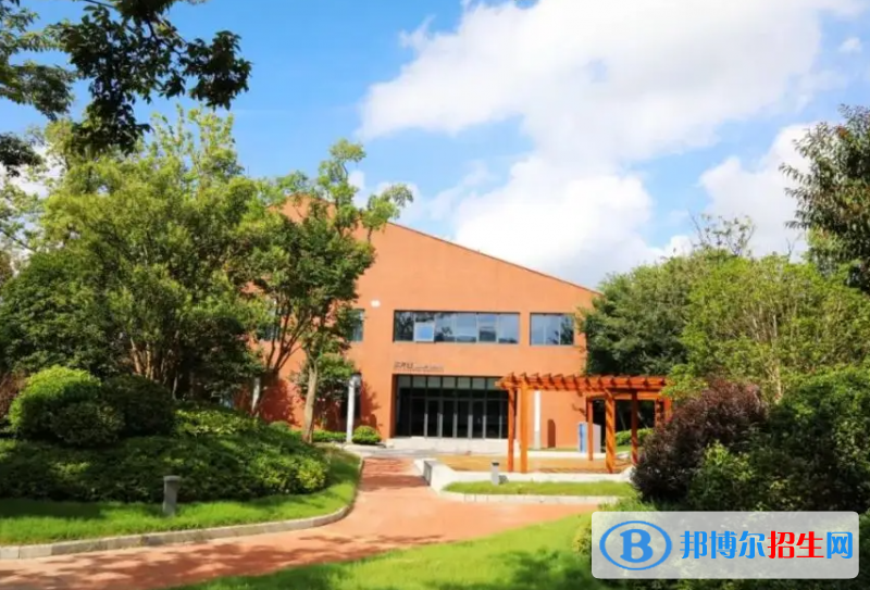 深圳深美國際學(xué)校初中部靠譜嗎