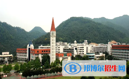 深圳東方英文書院國(guó)際初中2023年課程體系