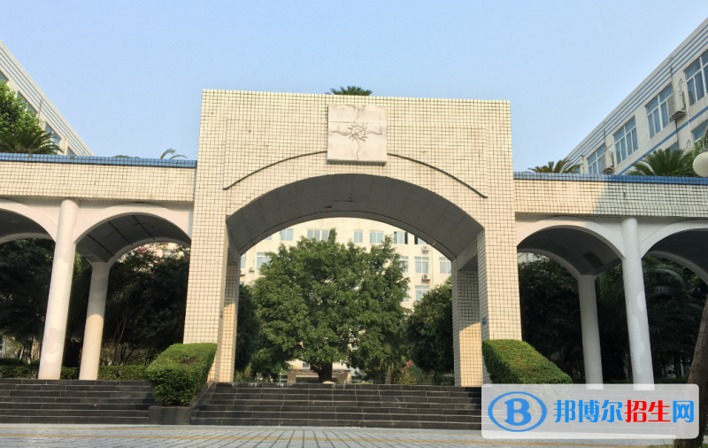 2023樂山私立高中學(xué)校有哪些，樂山私立高中學(xué)校匯總和簡介
