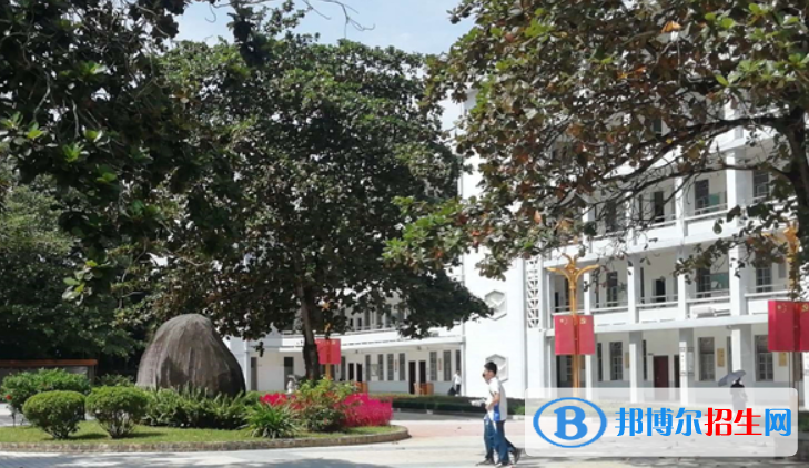 海南省農(nóng)墾實驗中學(xué)2023年報名條件、招生要求、招生對象 