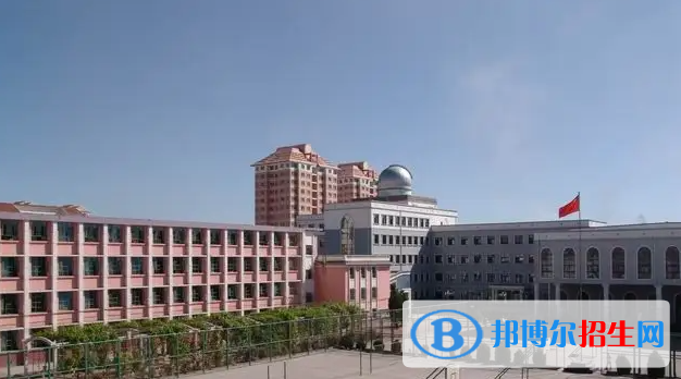 嘉峪關(guān)市酒鋼三中2023年學(xué)費(fèi)、收費(fèi)多少