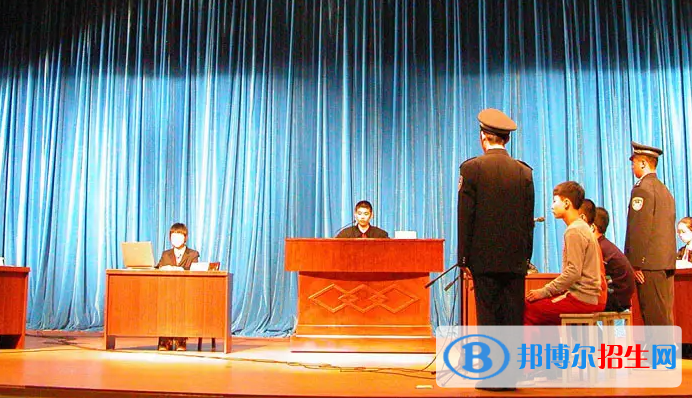 嘉峪關市酒鋼三中2023年招生辦聯(lián)系電話